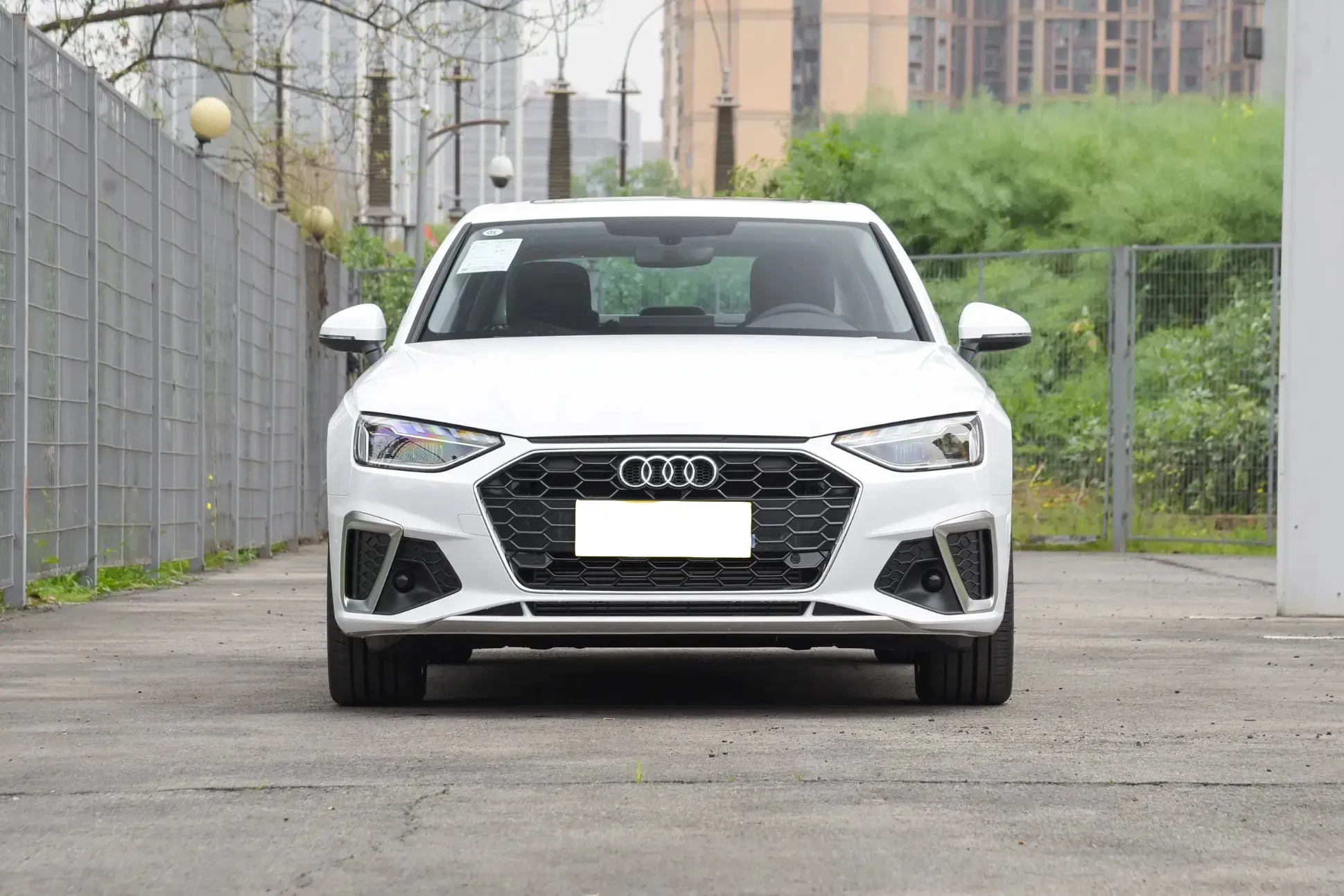 imgi_87_2025-Used-Car-Audi-A4l-China-Luxury-Car-Sedan-Vehicle-for-Sale 2026 Audi A4l Luxury Sedan Car– Wholesale Price From China | China Vehicle Export - Image 1